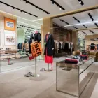 Maatskappy 10 beeld BURBERRY Women's Clothing Store in Johannesburg GP