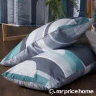 Maatskappy 2 beeld MR PRICE Fashion in Cape Town WC