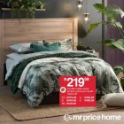 Maatskappy 3 beeld MR PRICE Fashion in Cape Town WC