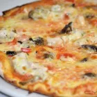 Maatskappy 12 beeld PAPINO'S RESTAURANT yellow tail in Cape Town WC