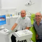 Maatskappy 3 beeld SANDTON DENTAL STUDIO-DR WYNAND VAN DER MERWE Wynand in Johannesburg GP