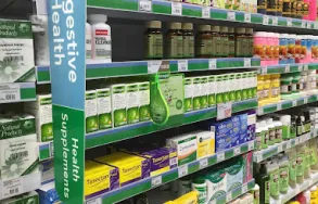 Maatskappy 8 beeld DIS-CHEM PHARMACY MELVILLE - CAMPUS SQUARE Toiletries in Johannesburg GP