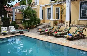 Business 2 image MOUNTAIN MANOR GUEST HOUSE Self Catering Apartments in Cape Town WC