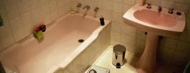 Maatskappy 13 beeld BATHGLAZE Tiles in Cape Town WC