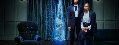 Maatskappy 20 beeld BURBERRY Women's Clothing Store in Cape Town WC