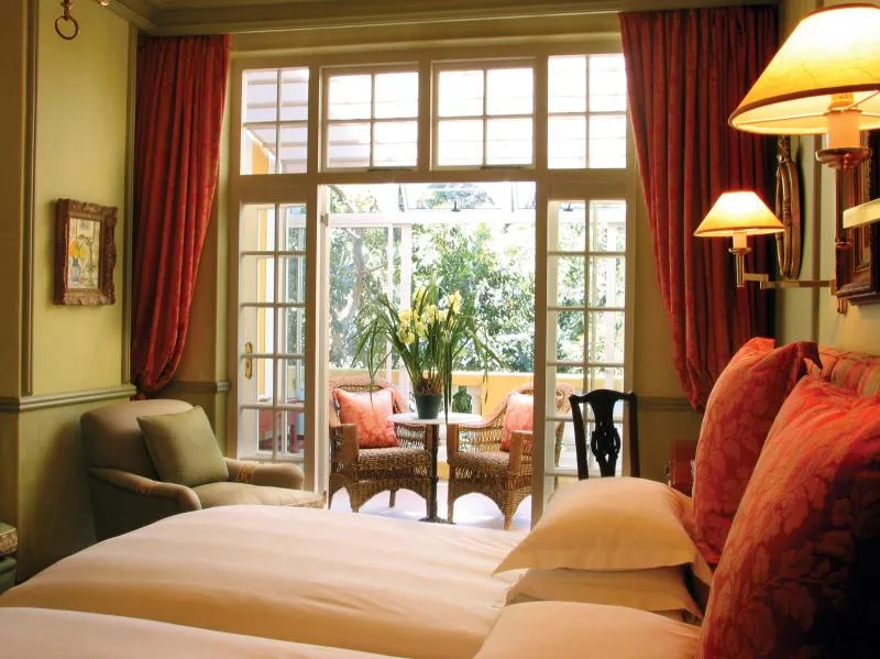 Business 1 image COLONA CASTLE