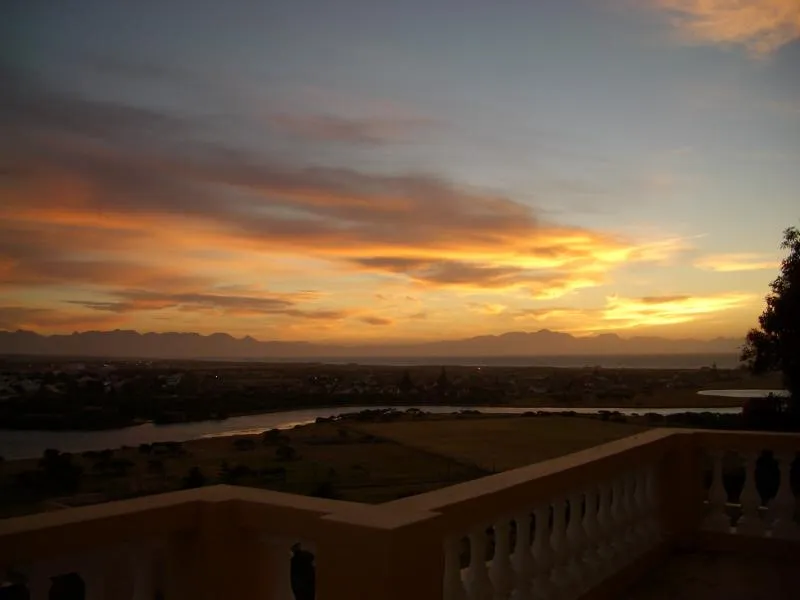 Business 10 image COLONA CASTLE